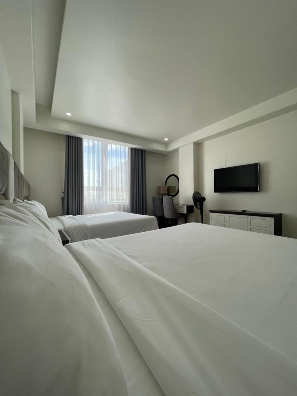 Lotus Hotel & Apartment Хайфон Экстерьер фото